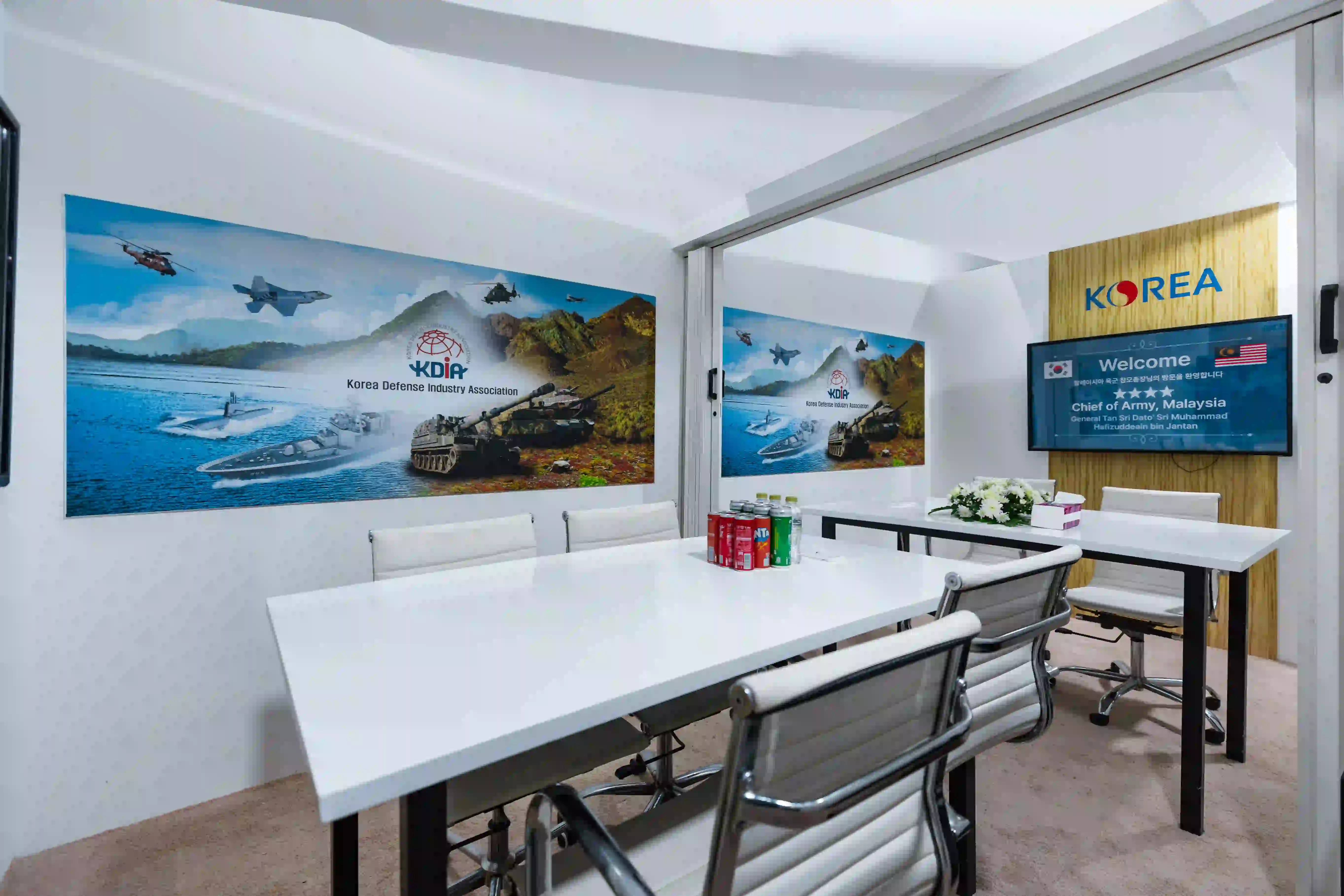 KDIA Korea Pavilion exhibition stand at Egypt Defence Expo (EDEX) – photo 2